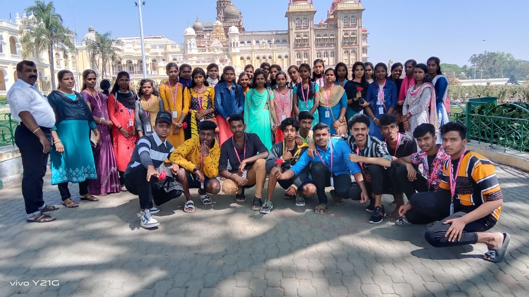 explore-students